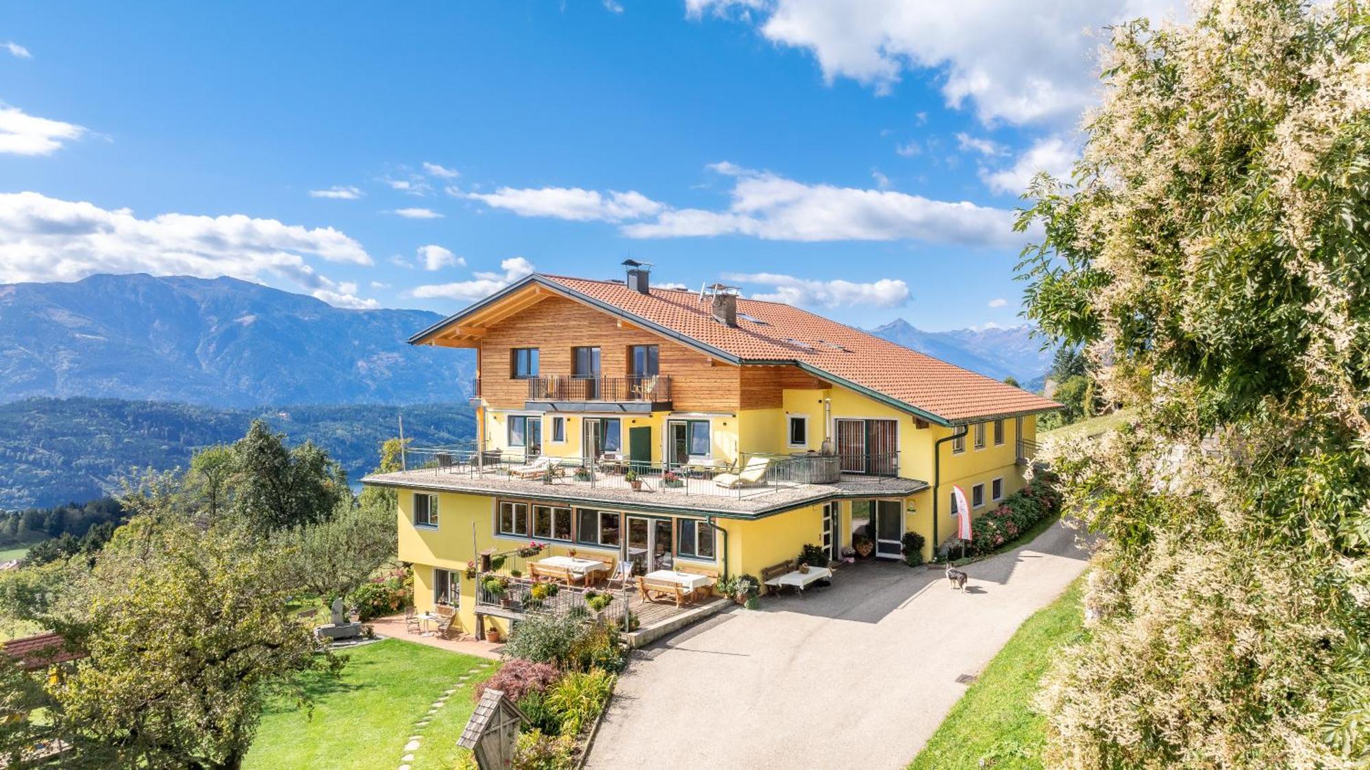 Bio- Und Vitalbauernhof Bacherhof Millstatt Extérieur photo
