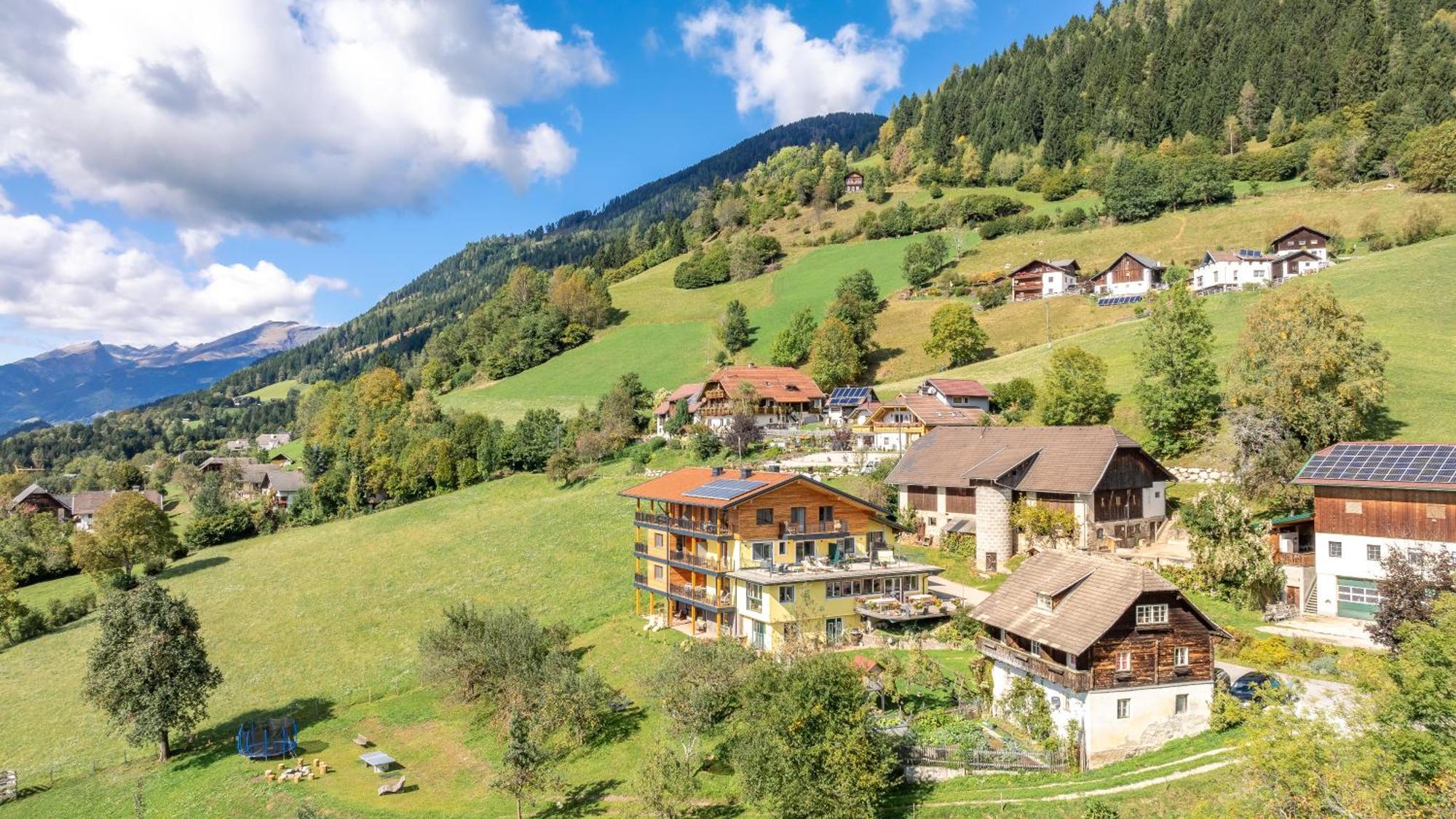 Bio- Und Vitalbauernhof Bacherhof Millstatt Extérieur photo